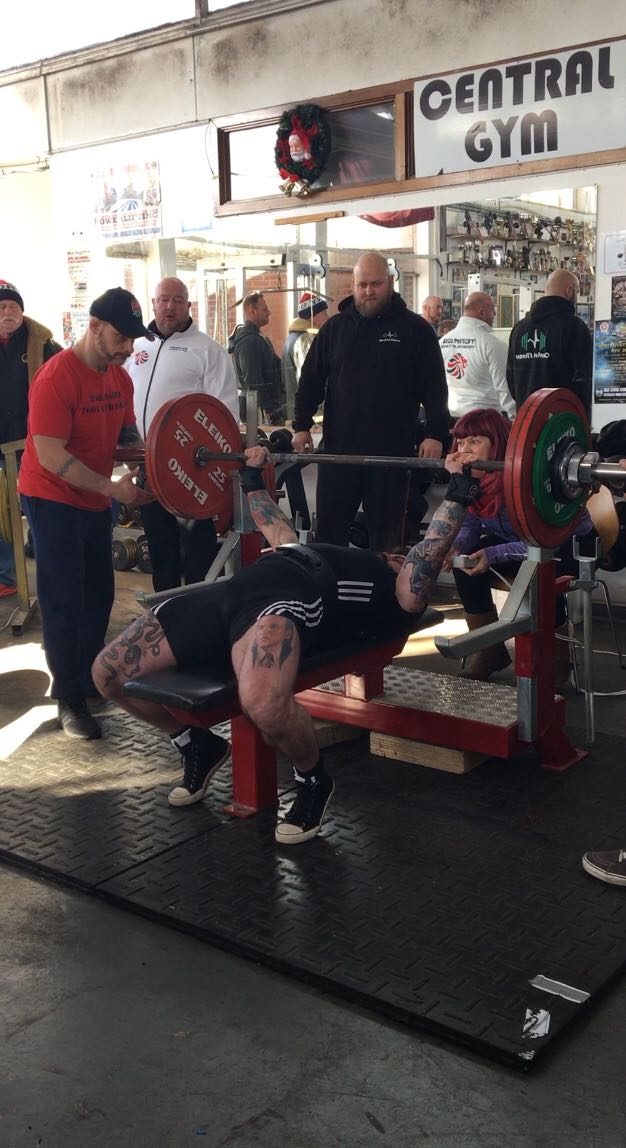 A young Scott Britton setting up for a deadlift at Central Gym, Manchester